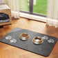 🐾💧 Tapis de gamelle pour animaux facile à nettoyer – Bordure anti-débordement, surface imperméable, un coup d’éponge et c’est propre, fini les éclaboussures d’eau et les croquettes éparpillées sur le carrelage 🧼🐶
